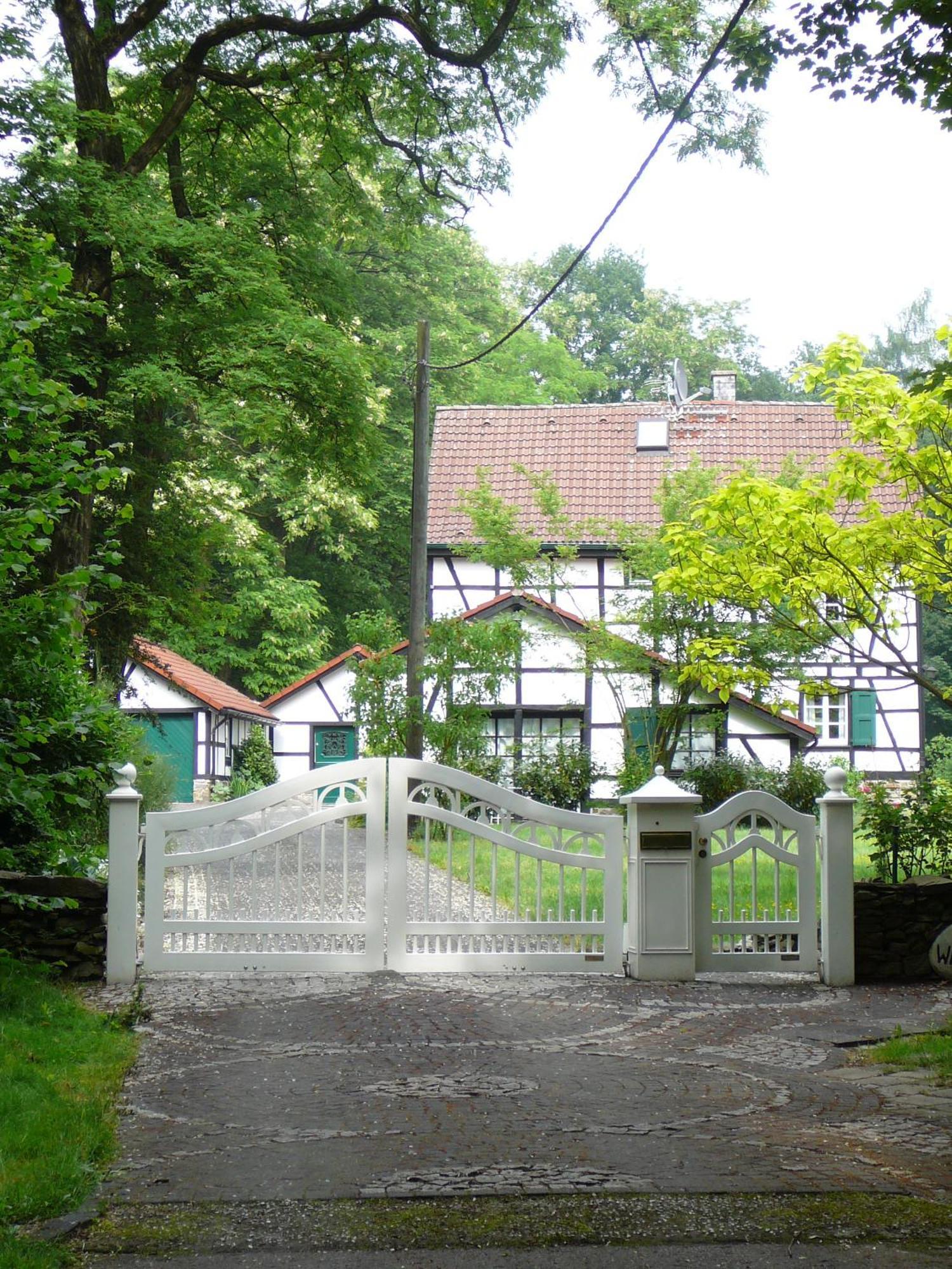 Gaestehaus Wahnenmuehle Hotel Erkrath Kültér fotó